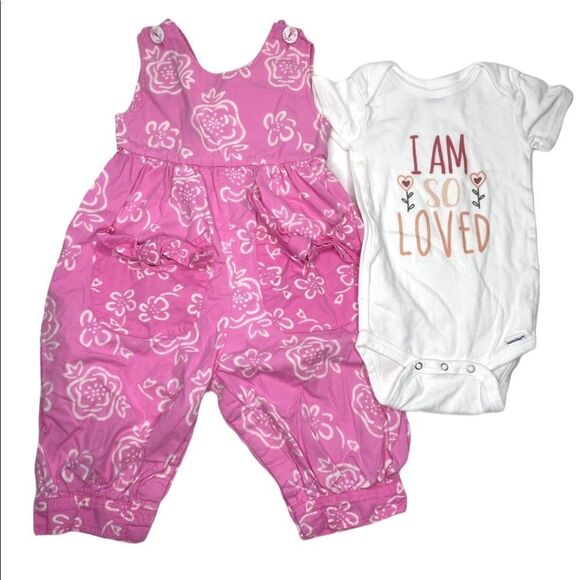 Girls Overall 2 Piece Bundle 18M - Picture 1 of 9